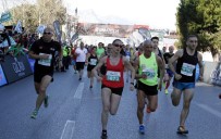 SAKIP SABANCI - 8 Bin Kişi, 12. Runatolia Antalya Maratonu'nda Ter Döktü