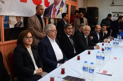 Ak Parti Gaziantep'te Referandum Çalışmalarına Start Verdi