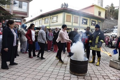 Tosya'da Öğrenci Yurdunda Yangın Tatbikatı