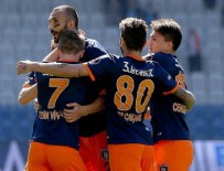 EMMANUEL ADEBAYOR - Başakşehir 105 gün sonra üst üste kazandı