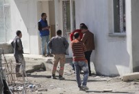 İNŞAAT İŞÇİLERİ - Müteahhidin Sır Ölümü