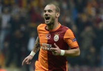 DE JONG - Sneijder Ve De Jong Trabzon'a Yetişecek