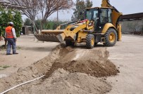 HÜSEYİN OPRUKÇU - Yumurtalık Zeynepli Mahallesi'ne Yeni İçme Suyu Şebekesi