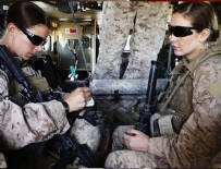 ABD Ordusu'ndan yüzlerce kadın askerin çıplak fotoğrafları internette!