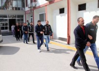TUTUKLAMA TALEBİ - Evi 'Esrar' Yuvası Haline Getiren Şüpheliler Tutuklandı