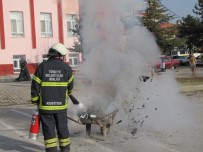 ATATÜRK İLKOKULU - Hisarcık İtfaiyesinin Okullarda Yangın Tatbikatı