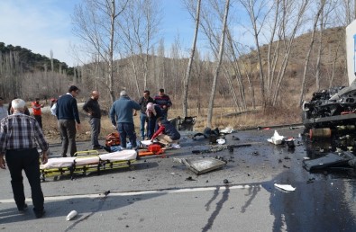 Osmancık'ta Trafik Kazası Açıklaması 2 Yaralı