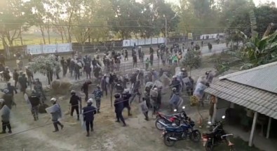 Polisle Protestocular Arasında Çatışma Açıklaması 3 Ölü