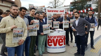 AK Gençler Kılıçdaroğlu'na 'Evet' Gazetesi Gönderdiler