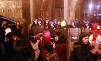 HADRIAN - Antalya'da Kadınların 'Feminist Gece Yürüyüşü'ne Polis Engeli