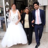 ŞİZOFRENİ HASTALIĞI - Baba Evinden Değil Dernekten Gelin Çıktı