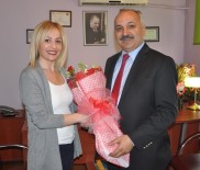 KADINLAR GÜNÜ - Başkan Dinçer'den Kadın Esnaf Sanatkarlara Ziyaret