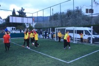 KADINLAR GÜNÜ - Bu Kez Anneler Maç Yaptı