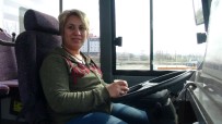 ARAÇ KULLANMAK - Edirneli 'Şoför Nebahat' Kadınlar Günü'nde Direksiyon Başında