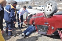 YAŞAR KESKIN - Erzincan'da Trafik Kazası Açıklaması 1 Ölü