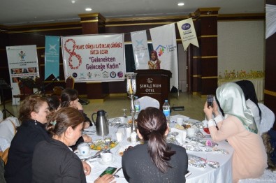 Şırnak'ta 8 Mart Dünya Kadınlar Günü Programı Düzenlendi