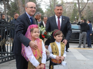 Başbakan Yardımcısı Şimşek Burdur'da