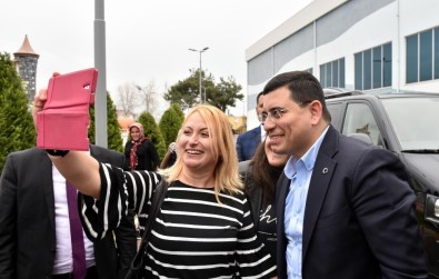 Başkan Tütüncü, 8 Mart Dünya Kadınlar Günü'ne Katıldı