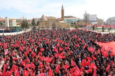 CHP'li İnce Açıklaması 'Ne Hayır Diyen Ne Evet Diyen Teröristtir'