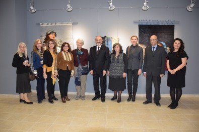 Kadınlara Armağan Açıklaması 'Yüzler Suretler Lif Sanatı Sergisi'