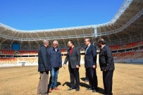 MUSTAFA TOPRAK - Malatya Stadyumu'nun Çimleri Bakıma Alındı
