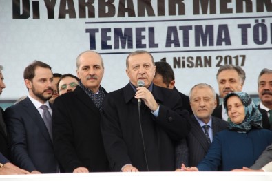 Erdoğan, Merkez Cami'nin Temel Atma Törenine Katıldı