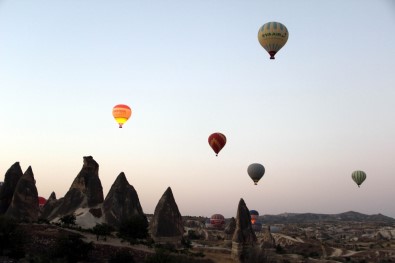 Kapadokya'da Balon Yolculuğu Kamerada