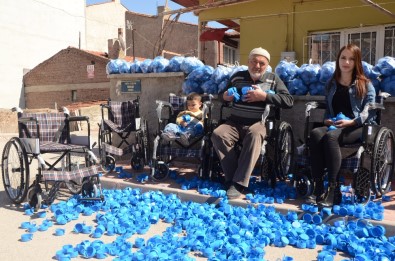 Örnek Dede-Torun Açıklaması Mavi Kapaklarla 88 Tekerlekli Sandalye