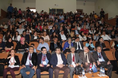 Açıköğretim Sisteminin Başarılı Öğrencileri Mersin'de Ödüllendirildi