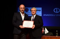 İHRACAT REKORU - Anadolu Üniversitesine Eğitim Amaçlı Otomobil Bağışı