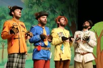 YILMAZ GÜNEY - Çocuklar 'Kırmızı Şapkalı Kurt' İle Tanıştı