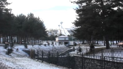 Erzurum'da Kar Ve Soğuk Etkili Oluyor