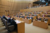 KÜÇÜKÇEKMECE BELEDİYESİ - Küçükçekmece Belediye Meclisi 2016 Faaliyet Raporunu Onayladı