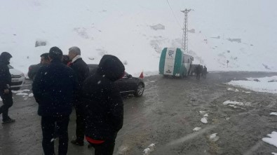 Ovit Geçidi Kar Nedeniyle Ulaşıma Kapandı