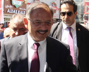 Bakan Özhaseki Kılıçdaroğlu'na Yüklendi