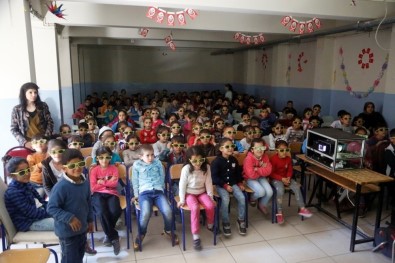 Cizre Belediyesi 34 Bin Öğrenciyi Üç Boyutlu Sinemayla Buluşturdu