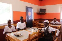 KİMSESİZ ÇOCUKLAR - TİKA, Kamerun'daki Kimsesiz Çocukların Yüzünü Güldürdü