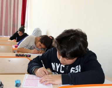Büyükşehir'in Tertiplediği TEOG Deneme Sınavına Yaklaşık 10 Bin Öğrenci Katıldı