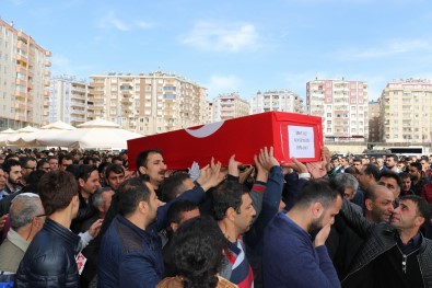Diyarbakır'daki saldırıda şehit olanlar son yolculuğuna uğurlandı