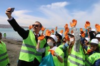 Edremit'te 60 Ton Çöp Toplandı