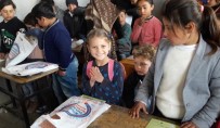 ÇOBANBEYLI - Başkan Çetin, Çobanbeyli Çocukları Sevindirdi