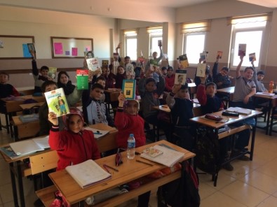 İvrindi' De 'Okumak Başarmanın Altın Anahtarıdır' Projesi