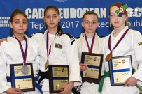 KEMAL AYDıN - Kağıtsporlu Müberra Güneş, Gümüşle Döndü