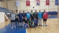 SEDAT BÜYÜK - Masa Tenisi Turnuvasında Madalyaları Topladılar