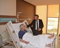 YUNUS PEHLIVAN - Başkan Doğan'dan, Körfez Belediyesi Eski Başkanı Pehlivan'a Geçmiş Olsun Ziyareti