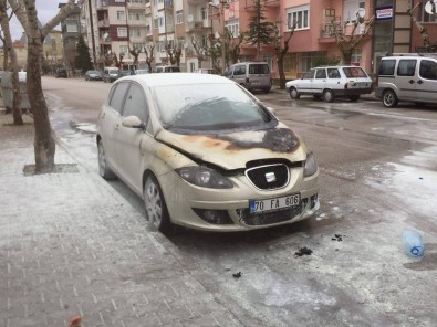 Karaman'da Otomobil Yangını