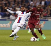 BABEL - Kartal 2 Dakikada Yıkıldı