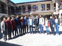 LÜLE TAŞI - Mersinli Öğrenciler Odunpazarı'na Hayran Kaldı