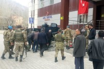 EL YAPIMI BOMBA - Çatak'ta Patlama Açıklaması 1 Asker Yaralı