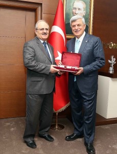 Kaymakam Arslan, Başkan Karaosmanoğlu'na Veda Etti